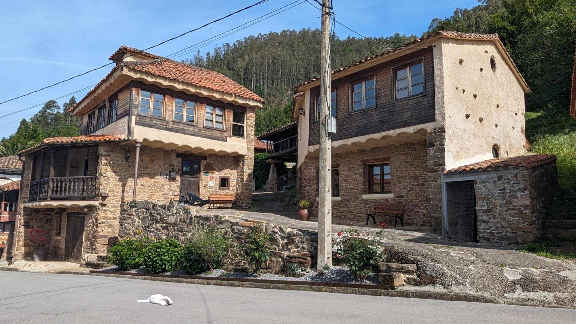 Las Casas De Isu Villaviciosa  Esterno foto