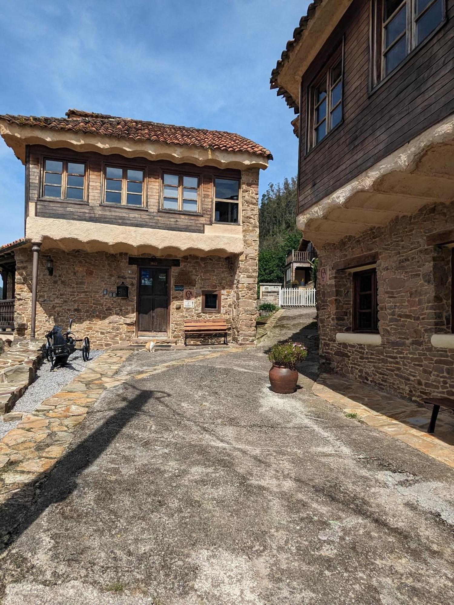 Las Casas De Isu Villaviciosa  Esterno foto