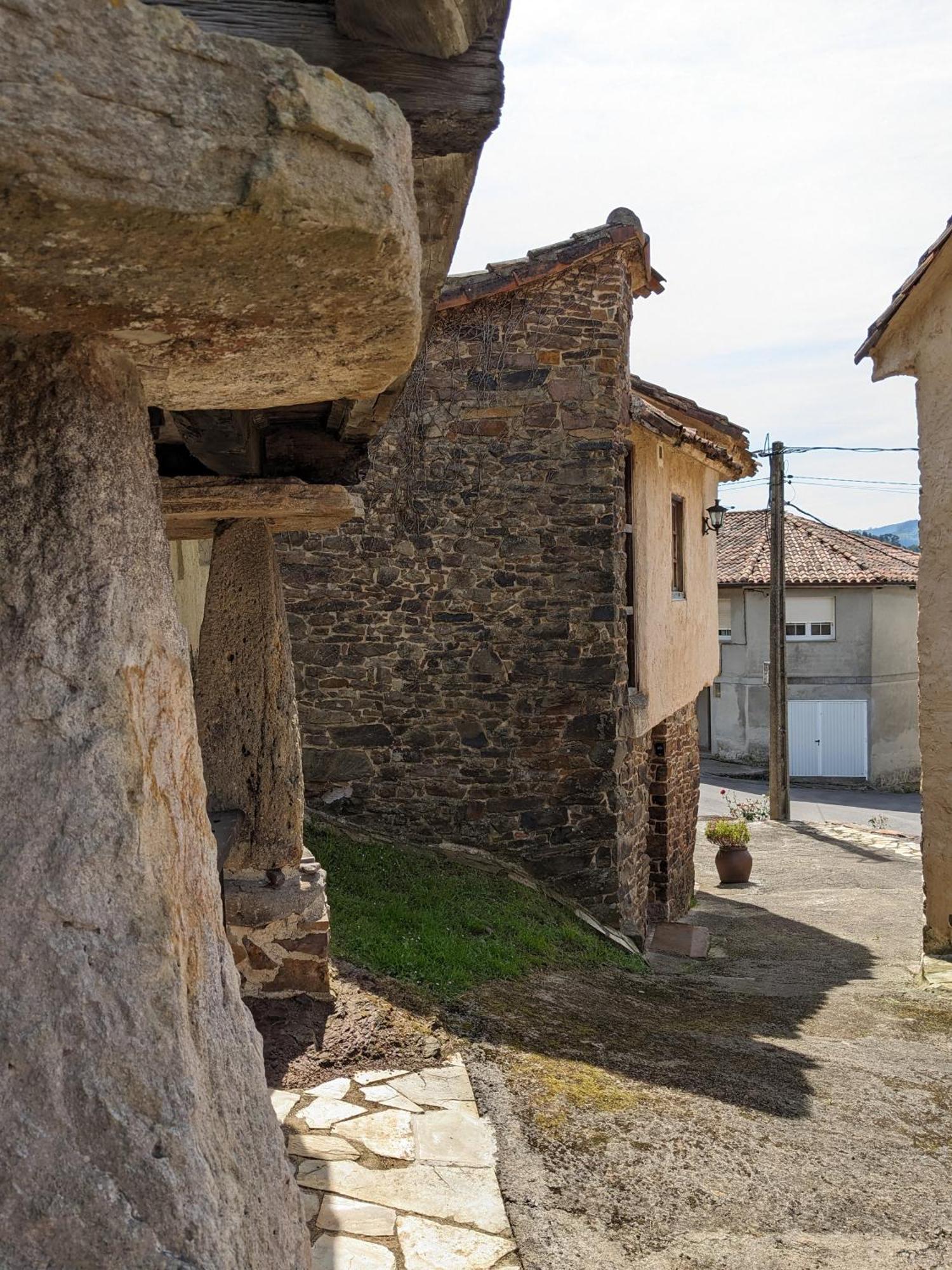 Las Casas De Isu Villaviciosa  Esterno foto